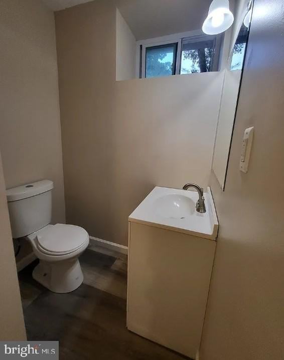 558 E Lincoln Hwy #4 - Photo 5 of 8