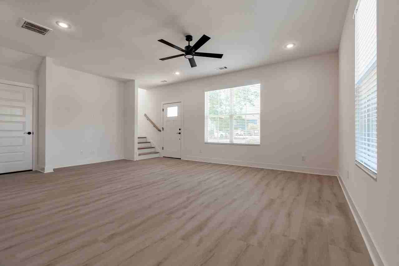 1640 N Leverett Ave #1 - Photo 3 of 22
