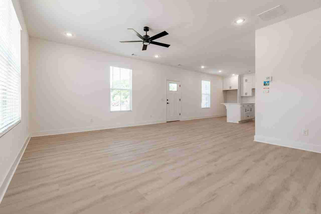 1640 N Leverett Ave #1 - Photo 5 of 22