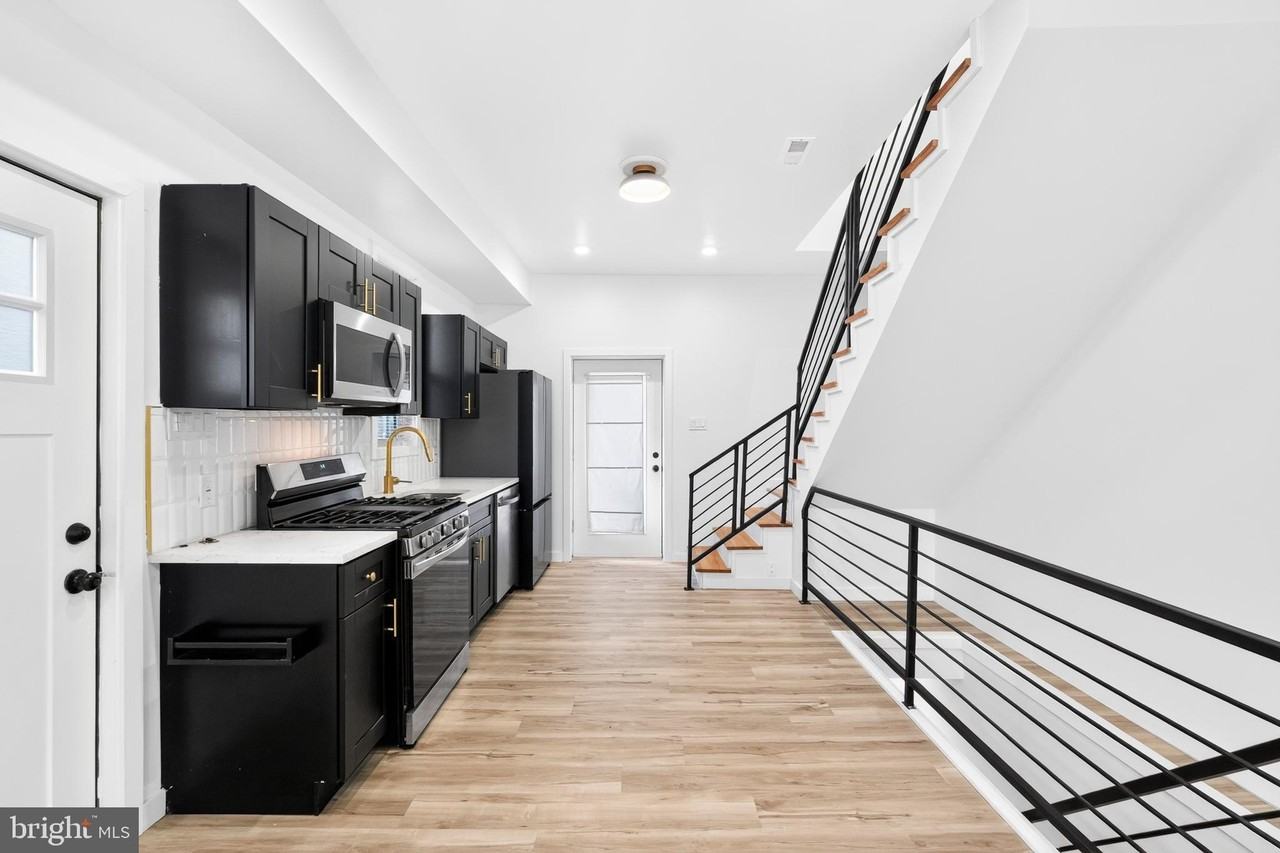 2613 Tulip St - Photo 5 of 30