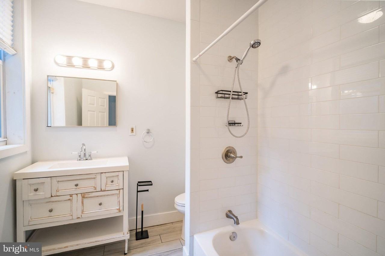 1161 S 12th St #B - Photo 6 of 13