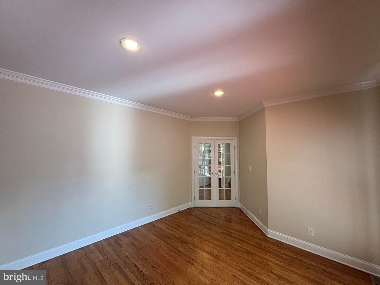 2961 22nd St S - Photo 5 of 41