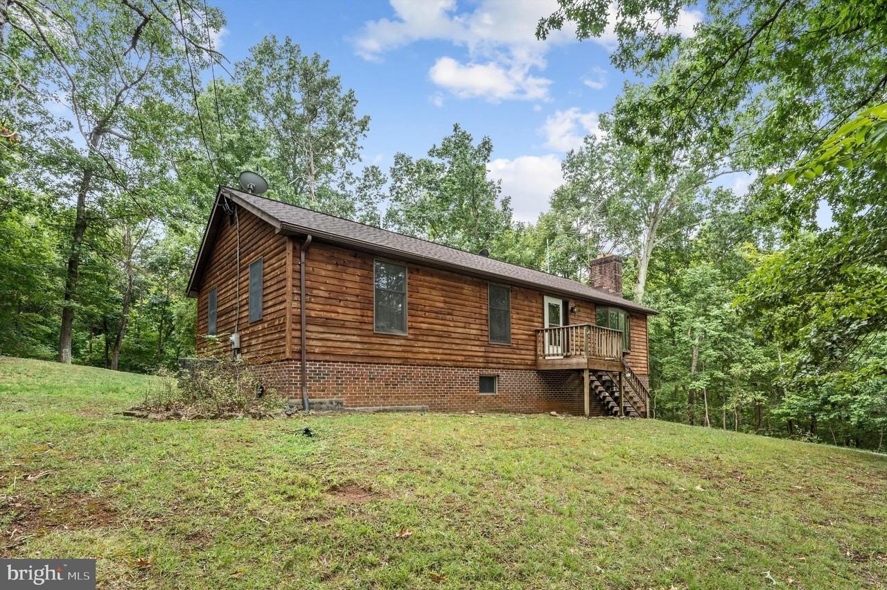 813 Leeds Manor Ln - Photo 2 of 38