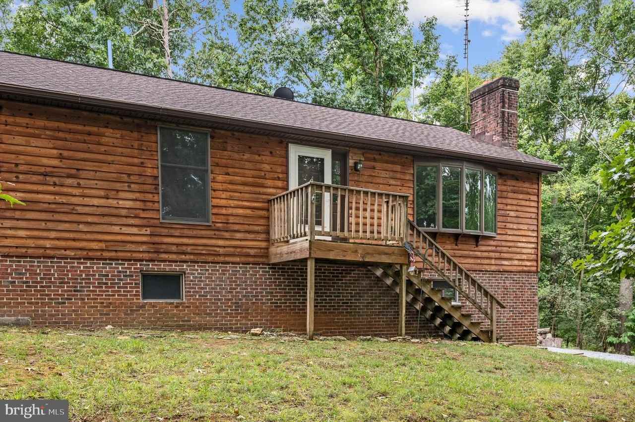 813 Leeds Manor Ln - Photo 3 of 38