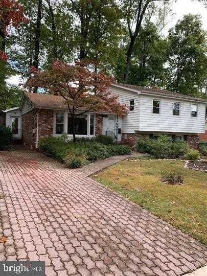 3532 QUEEN Drive - Photo 2 of 7