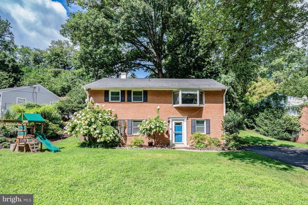 6508 Berkshire Dr - Photo 2 of 50