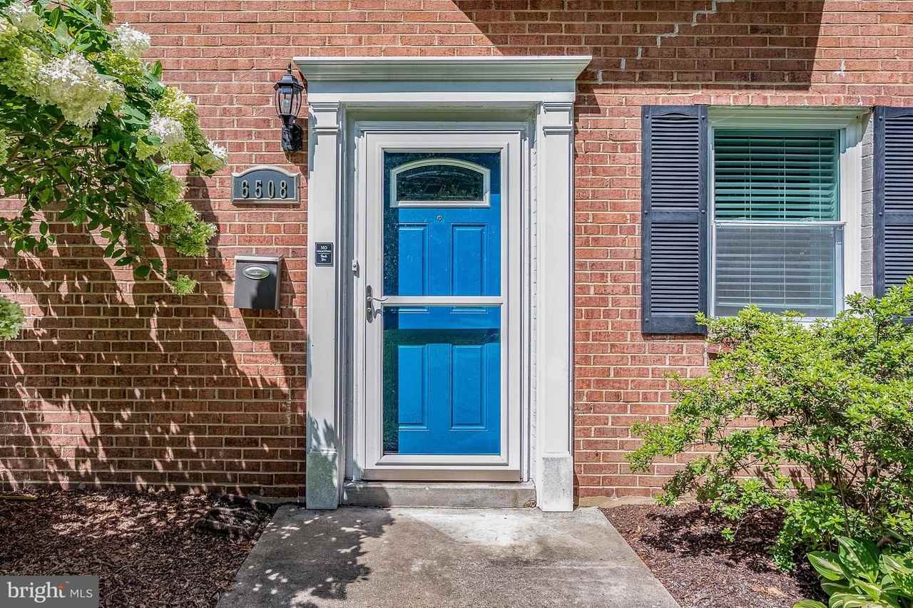 6508 Berkshire Dr - Photo 5 of 50