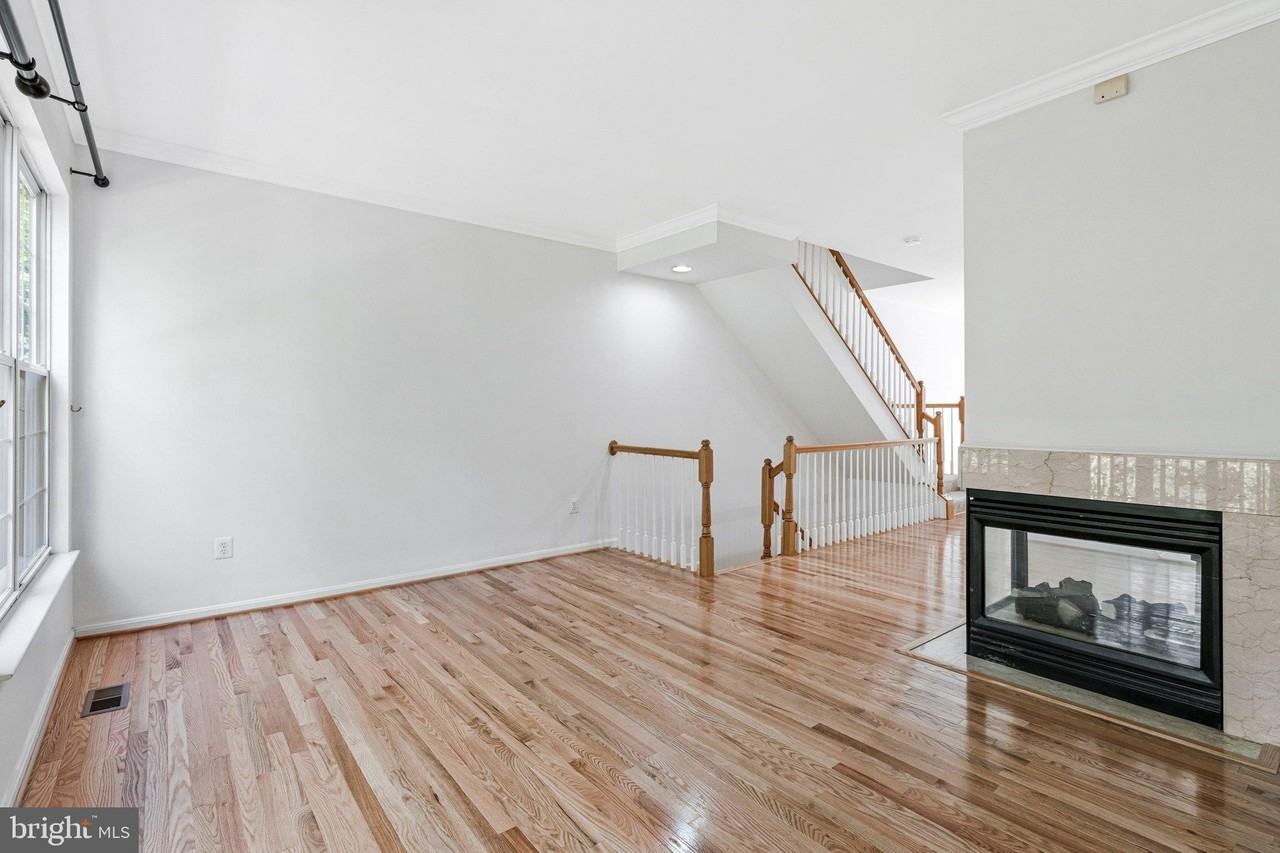 6490 Tayack Pl - Photo 3 of 47