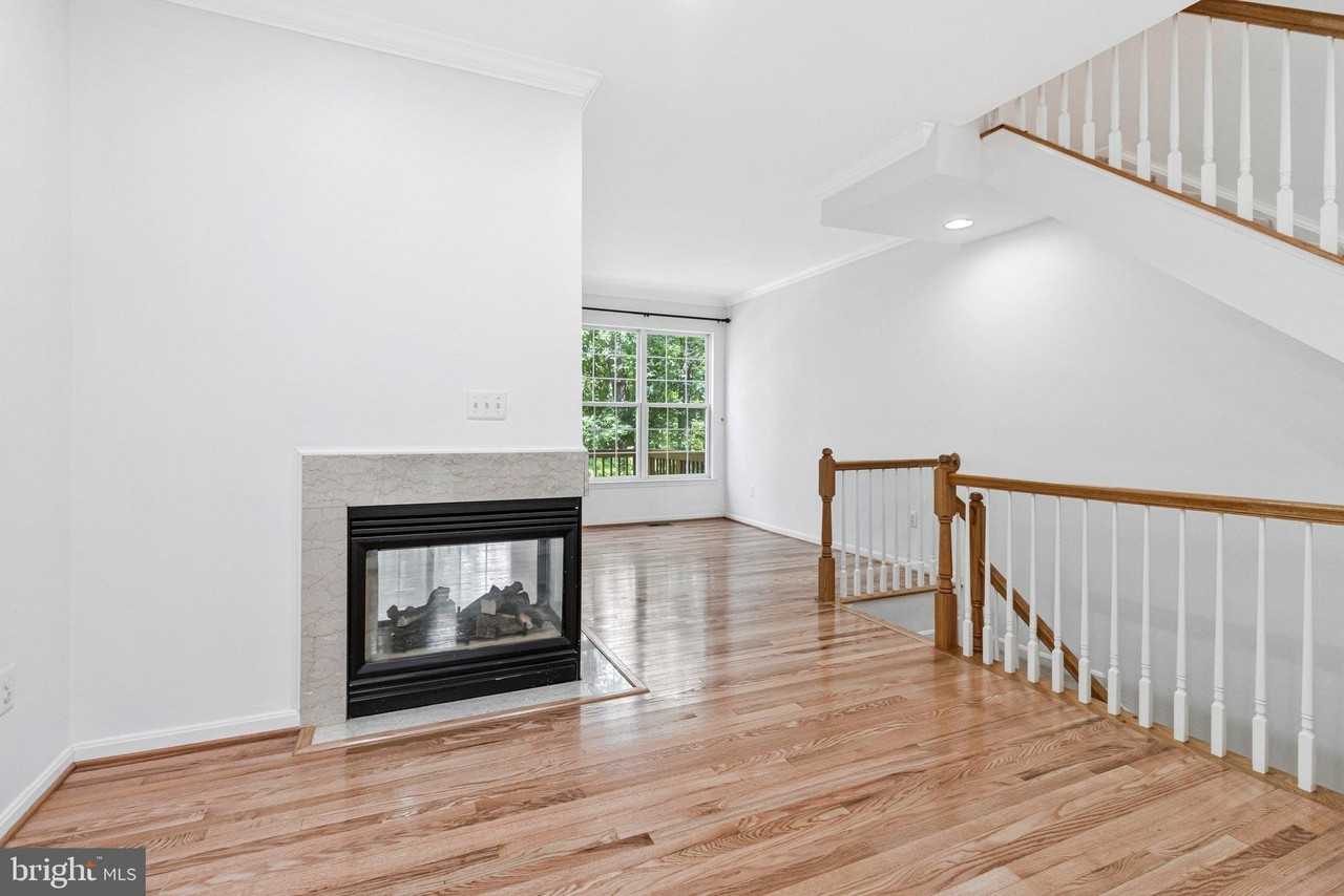6490 Tayack Pl - Photo 4 of 47