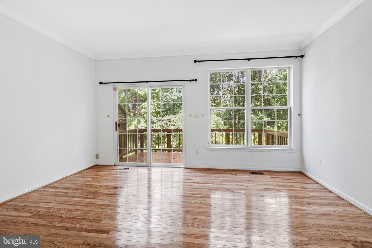 6490 Tayack Pl - Photo 5 of 47