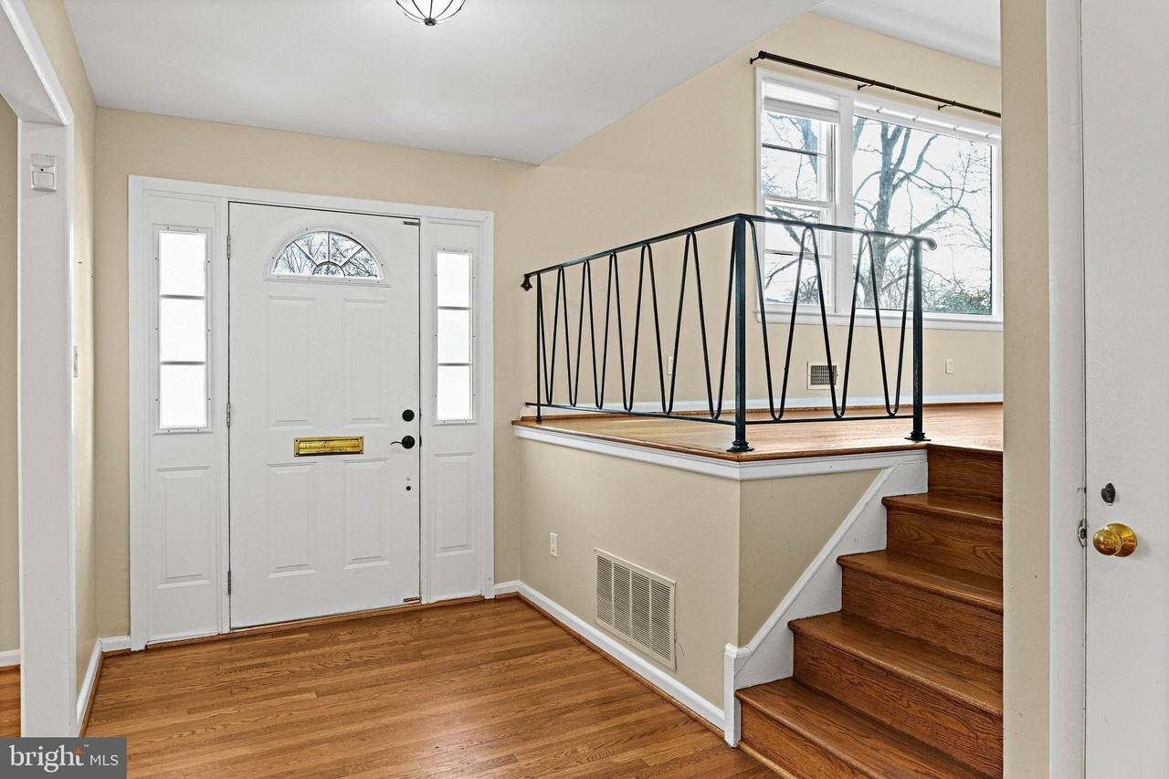 6926 Whitehall Pl - Photo 3 of 50