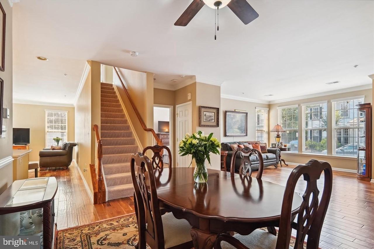 43074 Old Gallivan Ter - Photo 3 of 34