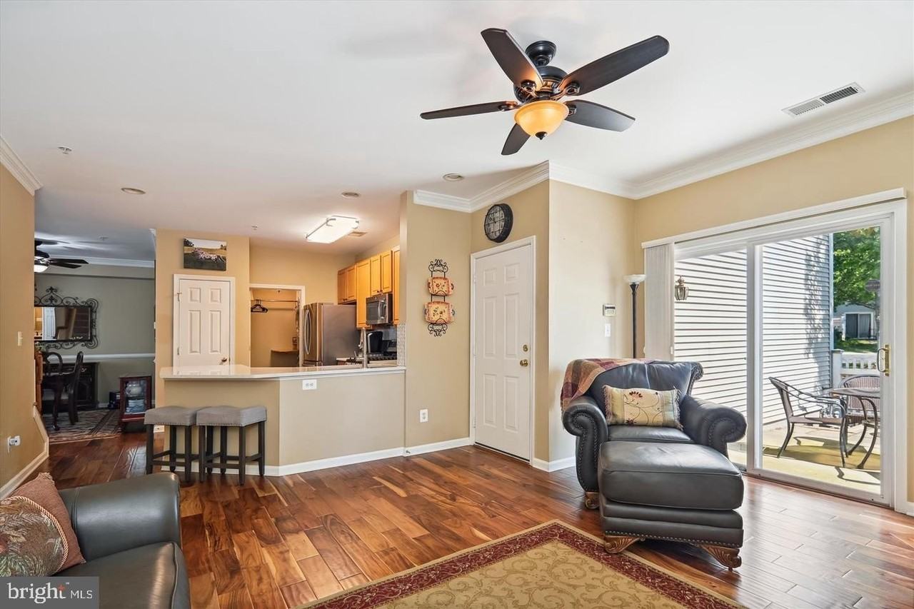 43074 Old Gallivan Ter - Photo 6 of 34