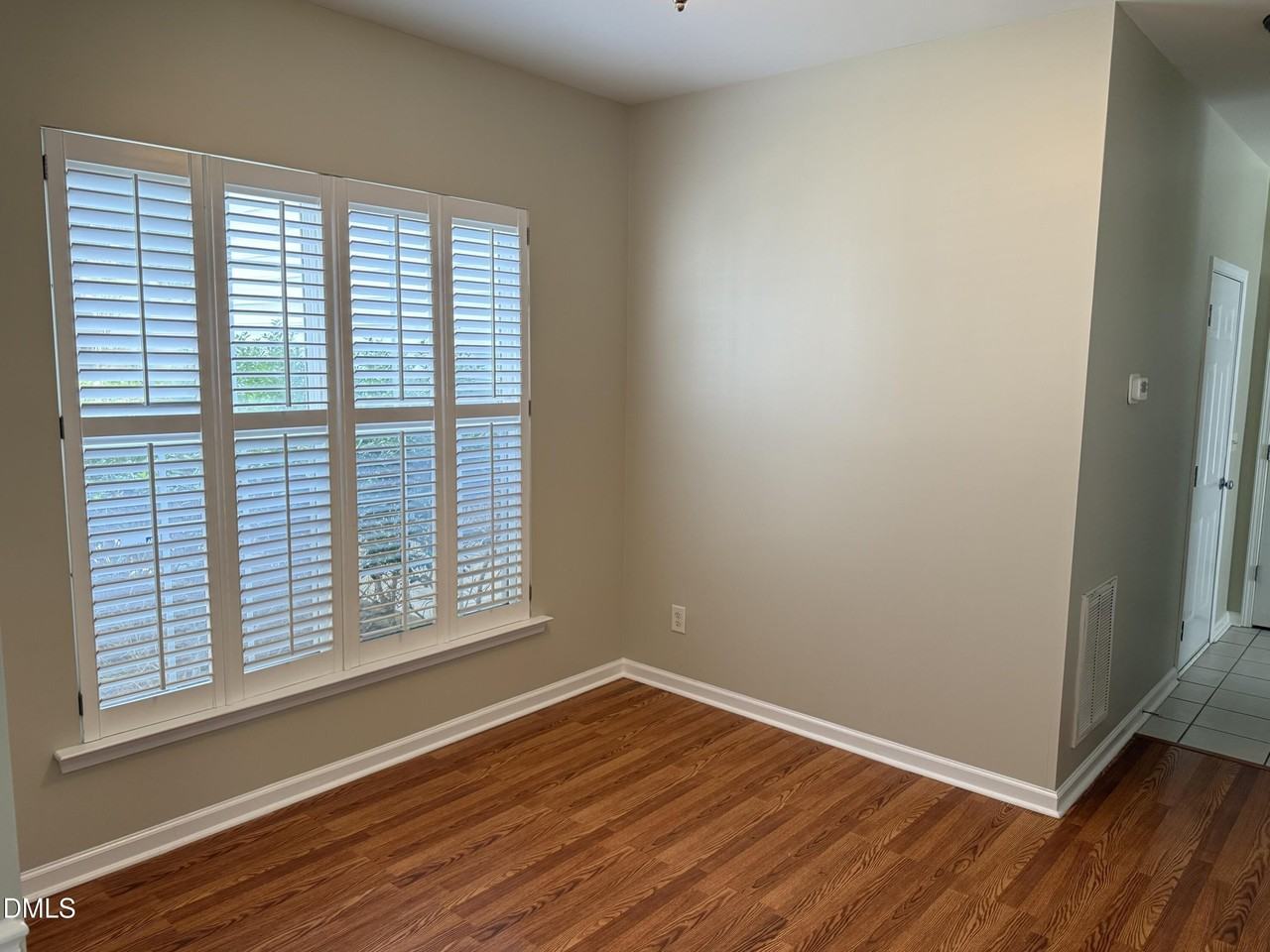 1414 Crimson Creek Dr - Photo 2 of 14