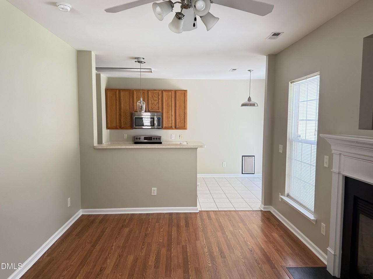 1414 Crimson Creek Dr - Photo 4 of 14