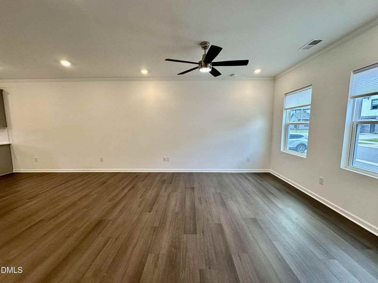 685 Mirkwood Ave - Photo 4 of 24