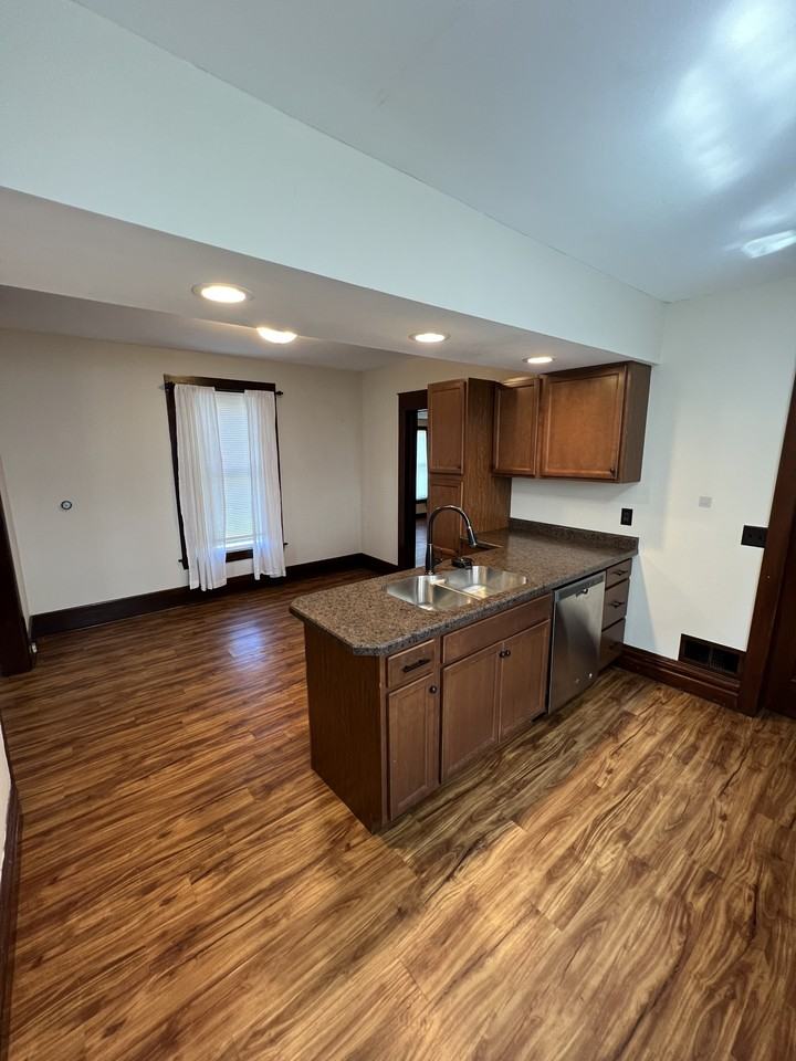 236 Moores River Dr #1 - Photo 5 of 37
