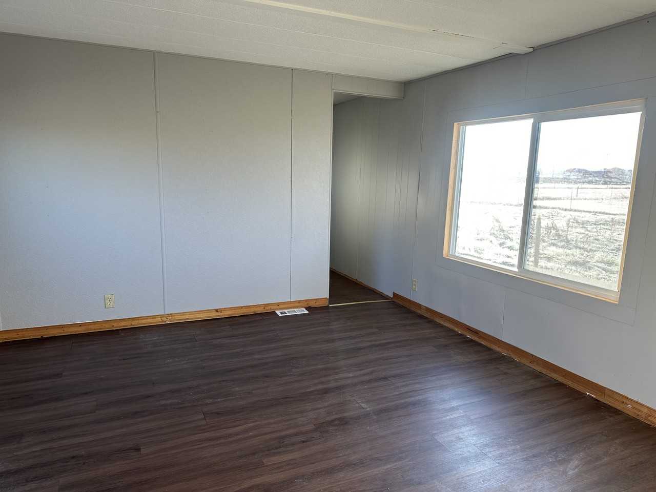 758 1/2 W G Rd - Photo 2 of 11