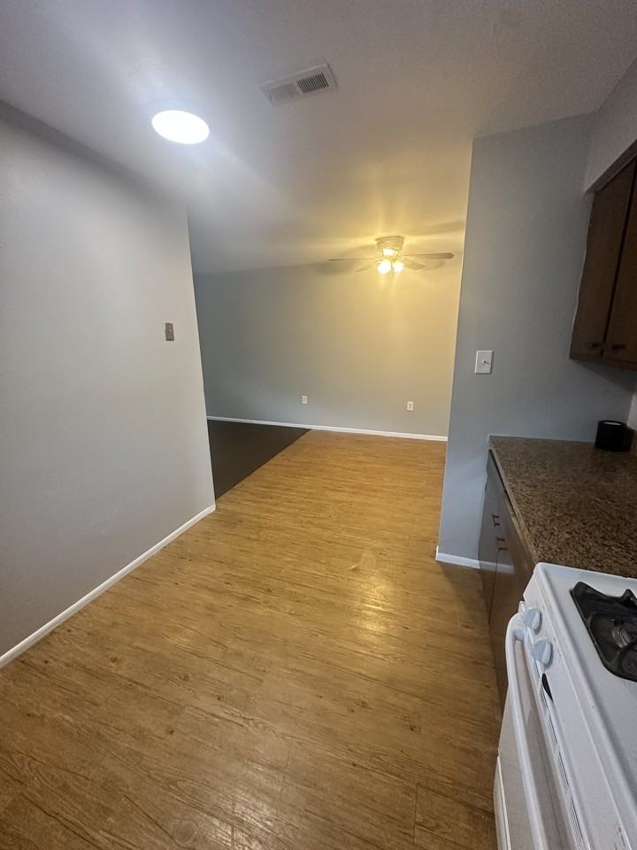 3027 S 72nd St 2nd Fl #2ndFL - Photo 4 of 18