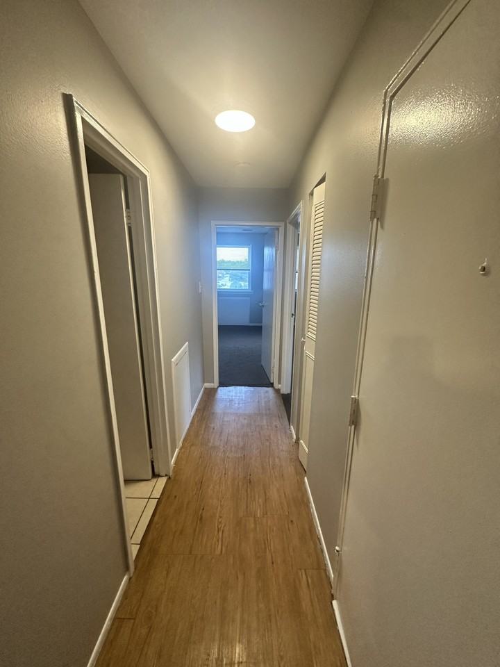 3027 S 72nd St 2nd Fl #2ndFL - Photo 5 of 18
