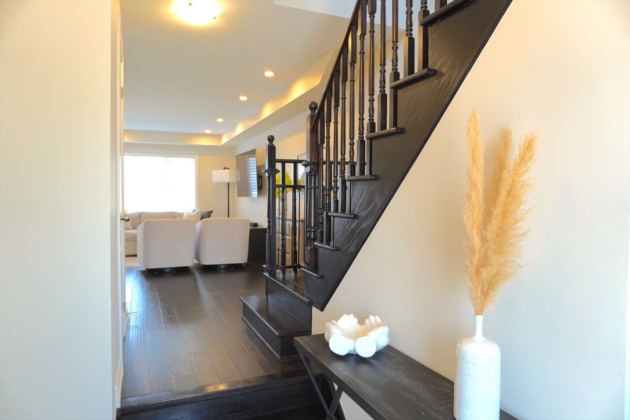 3833 Tufgar Crescent - Photo 2 of 50