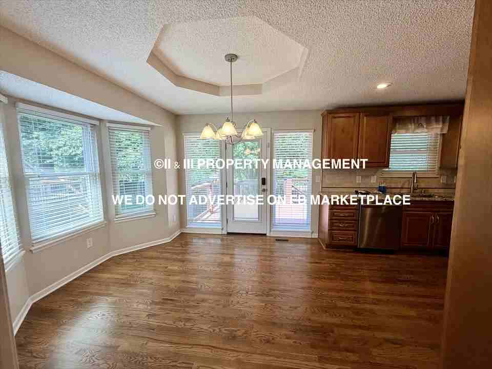 2603 Ne Springbrook St #1 - Photo 6 of 38