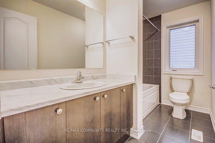 2436 New Providence Street - Photo 5 of 6