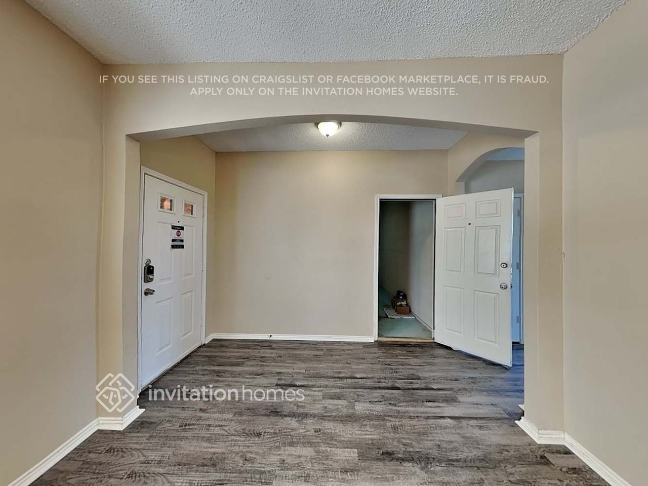 1700 Lansdale Dr - Photo 4 of 21