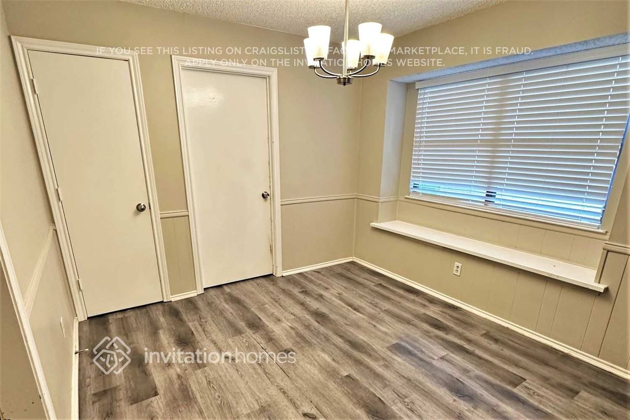 4510 Lone Oak Dr - Photo 4 of 14
