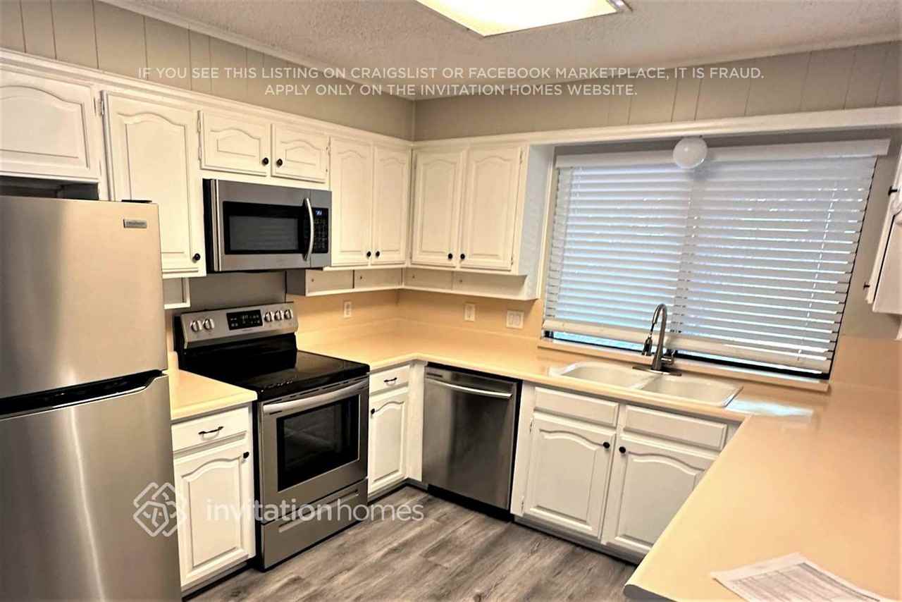 4510 Lone Oak Dr - Photo 6 of 14