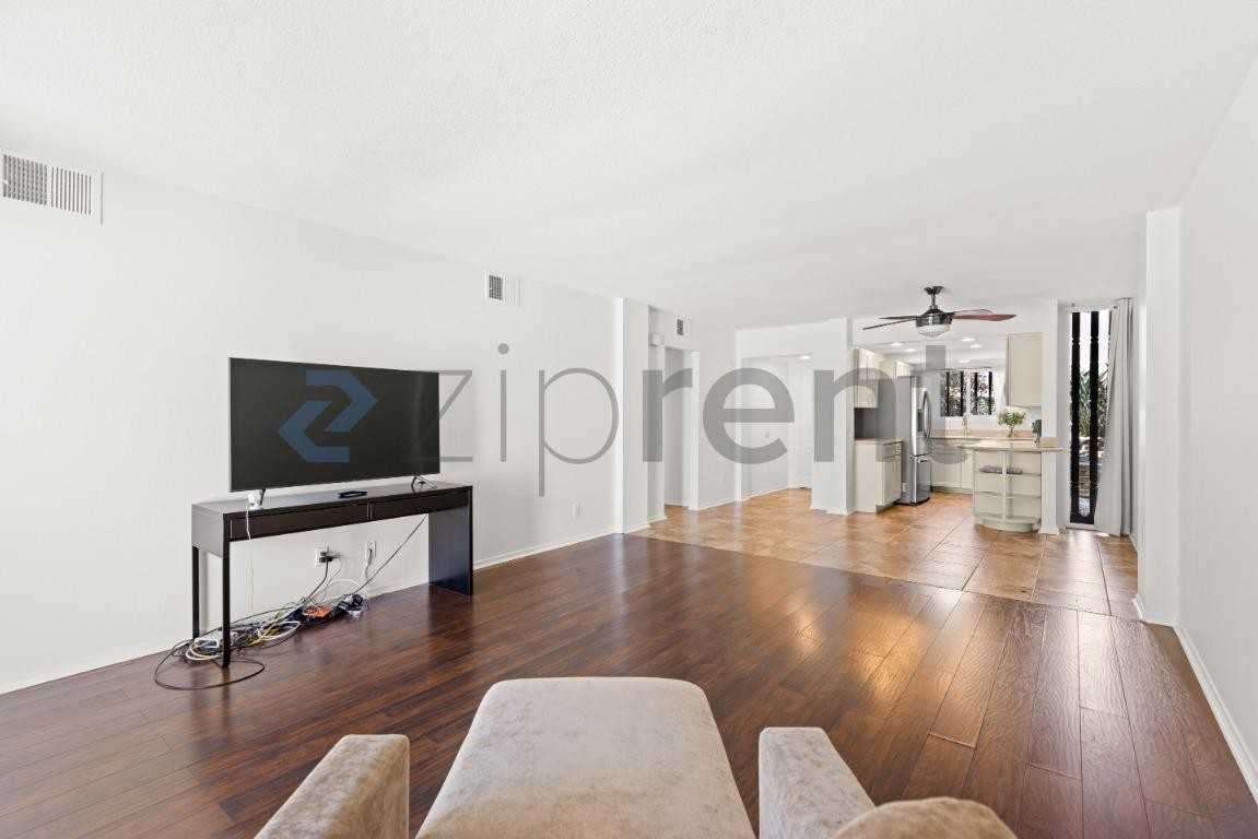 12166 Rancho Bernardo Rd #A - Photo 6 of 23