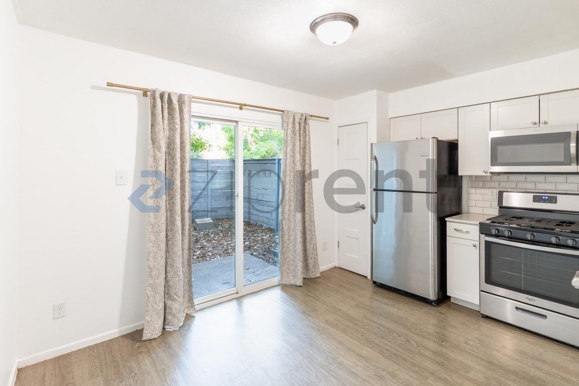 3450 Willowrun Dr #B - Photo 6 of 18