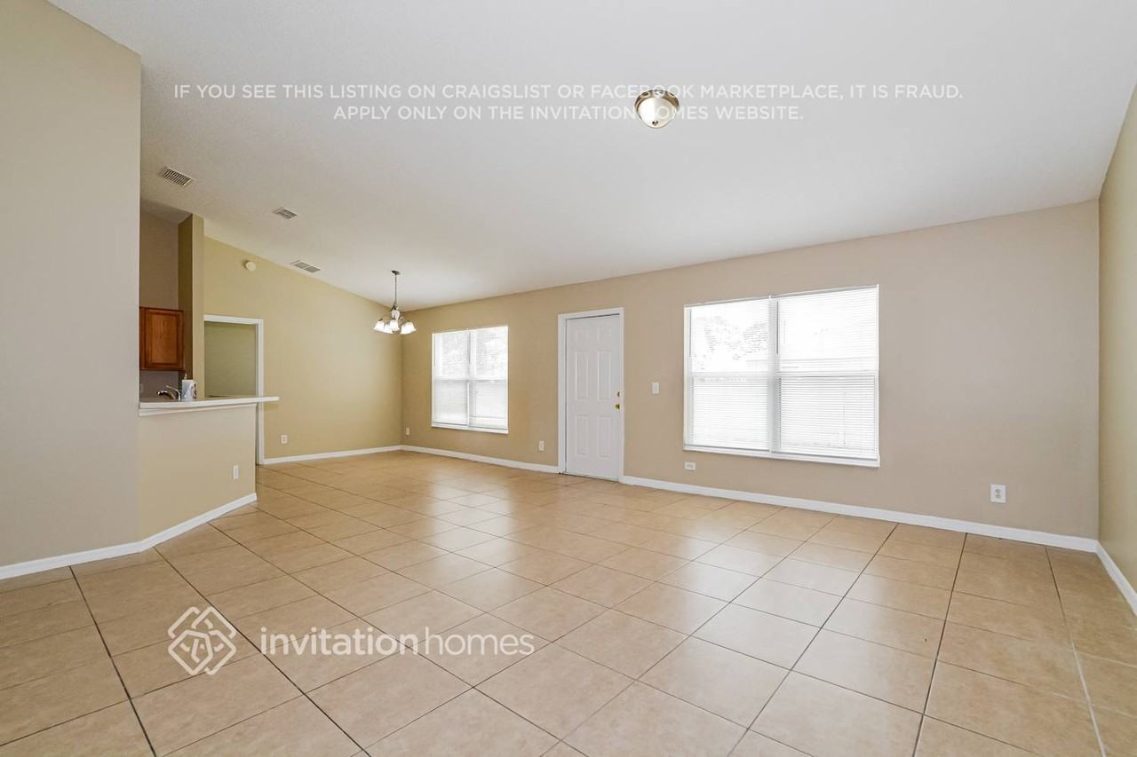 364 Marquee Dr - Photo 4 of 17