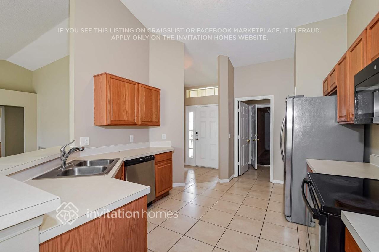 364 Marquee Dr - Photo 6 of 17