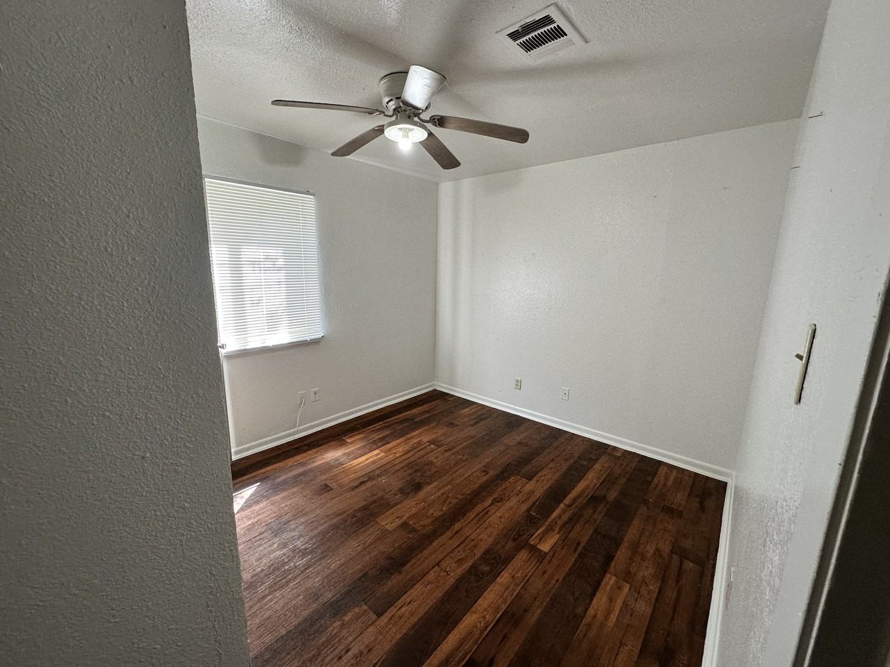4009 Milton St #A - Photo 4 of 6