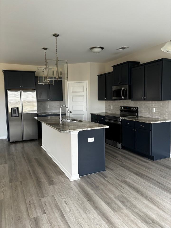 289 Deerfield Dr Ne #1 - Photo 5 of 15