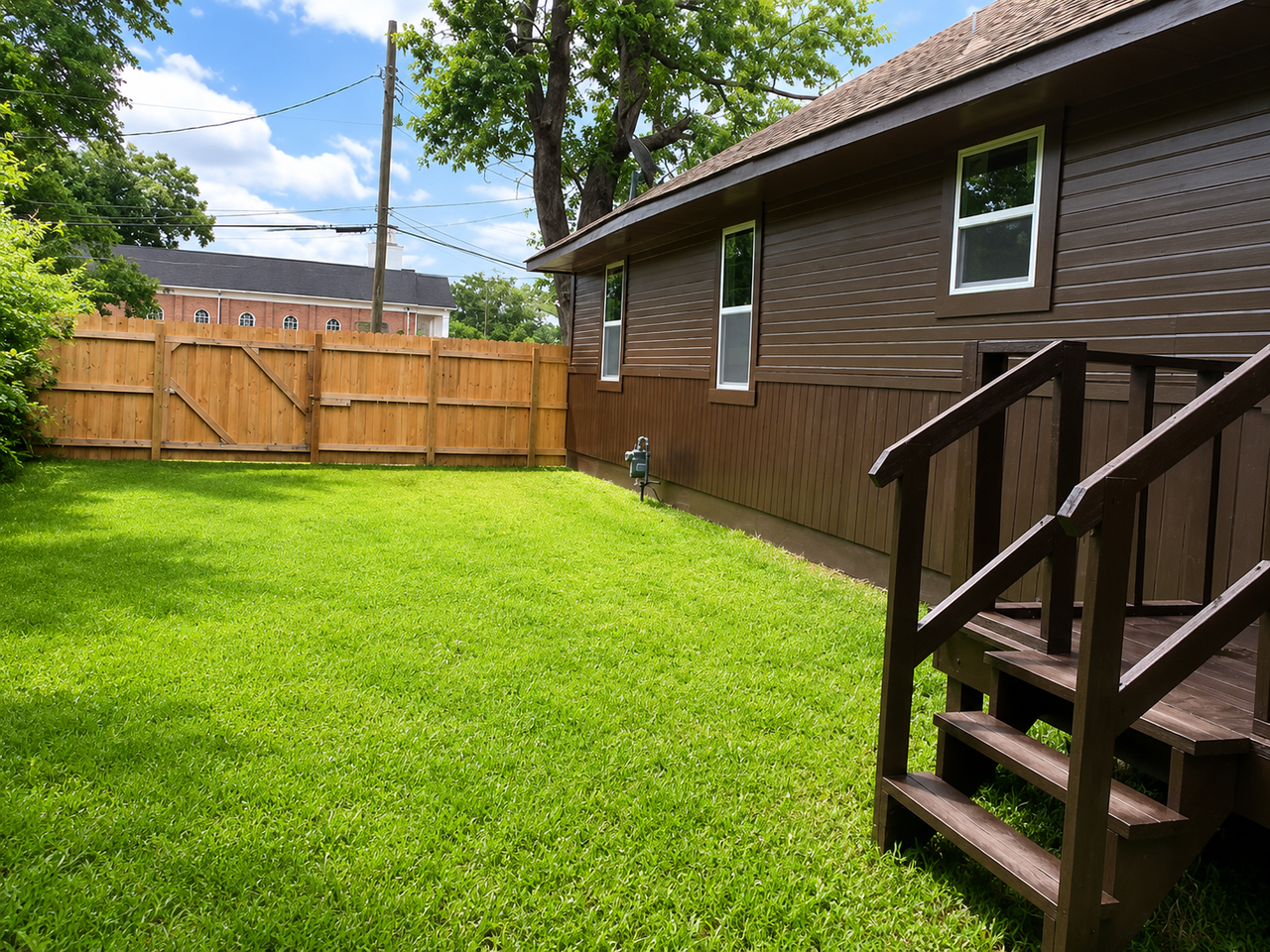 1191 Sylvan St #1 - Photo 3 of 8