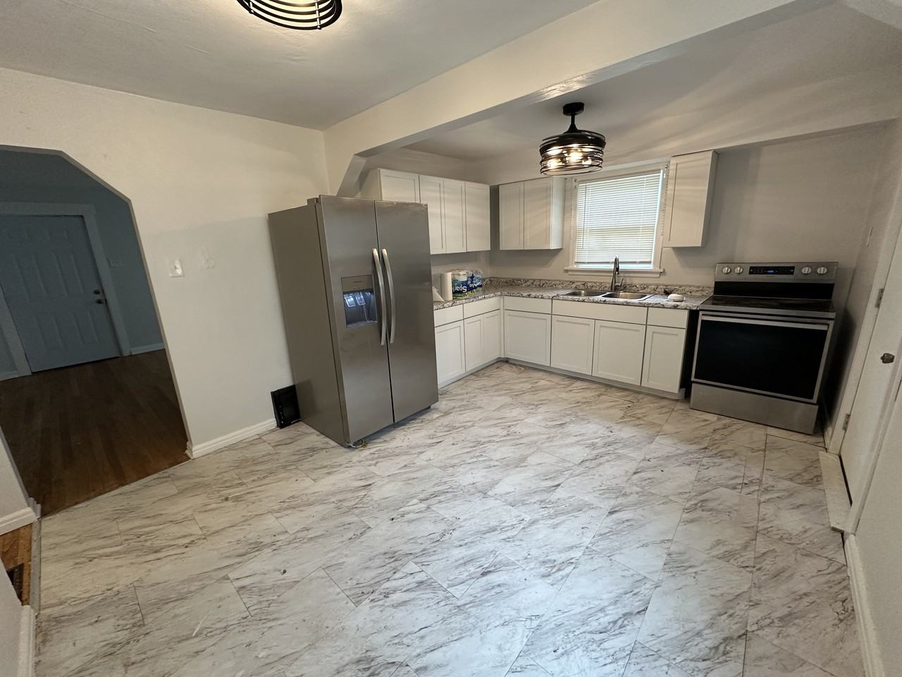 330 N Floridale Ave #1 - Photo 4 of 18