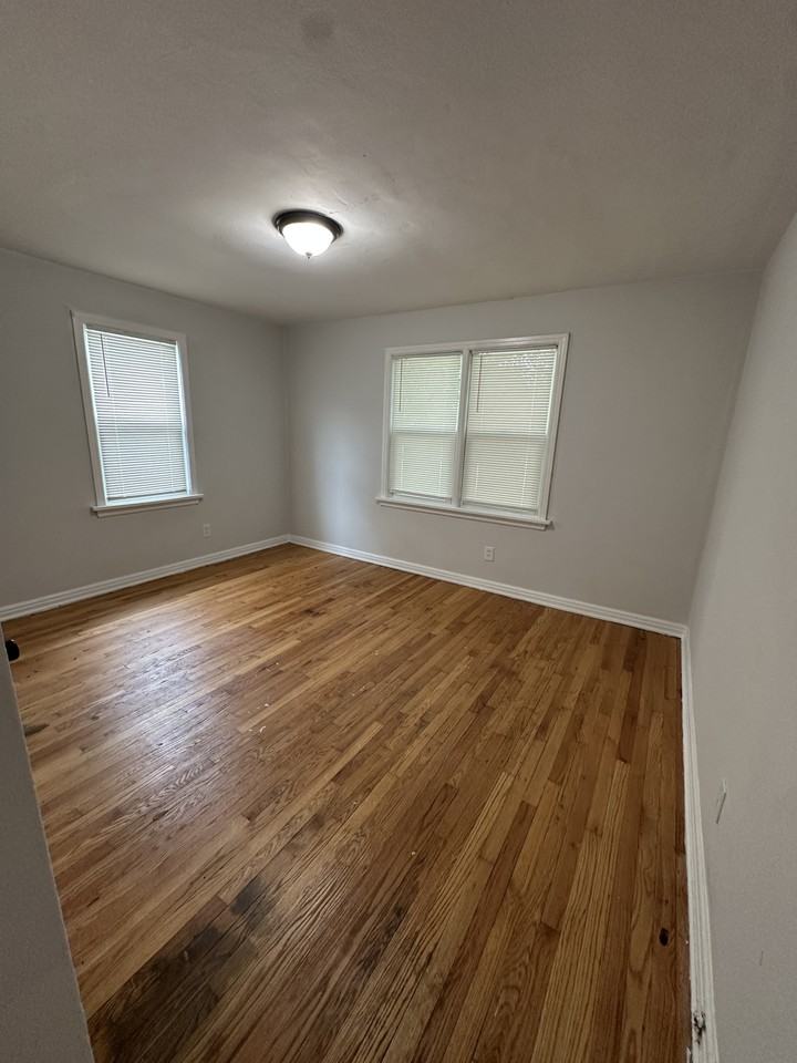 330 N Floridale Ave #1 - Photo 7 of 18