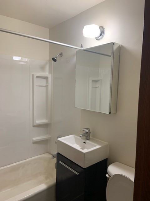 760 Osborne - Photo 2 of 6