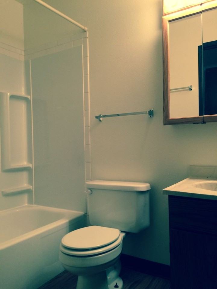 Eastwood Apartments - Photo 5 of 7