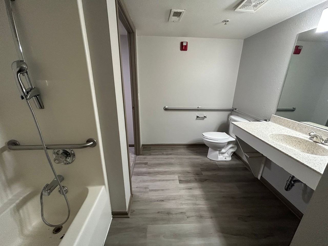 Drake Court and Liberty Lofts apartments!  Enjoy downtown living at its best. - Photo 5 of 50
