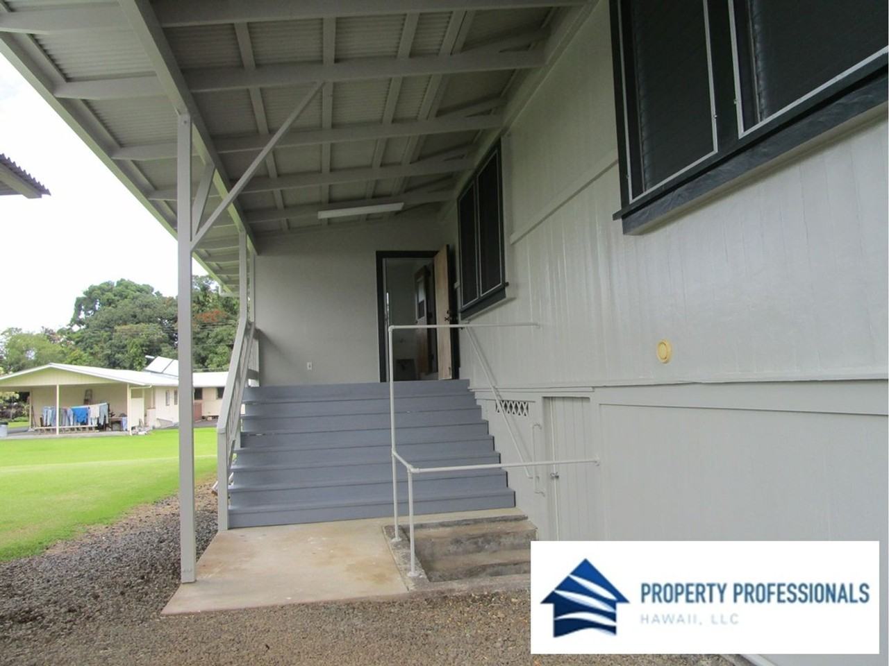 12 Maikai St - Photo 2 of 11