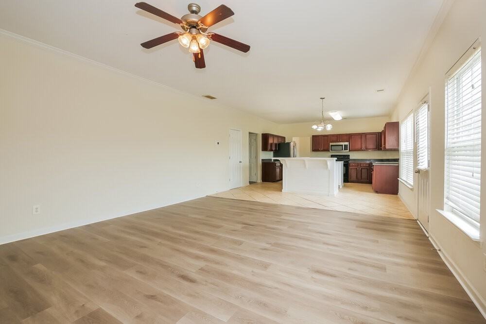 1116 Corkscrew Way - Photo 7 of 17