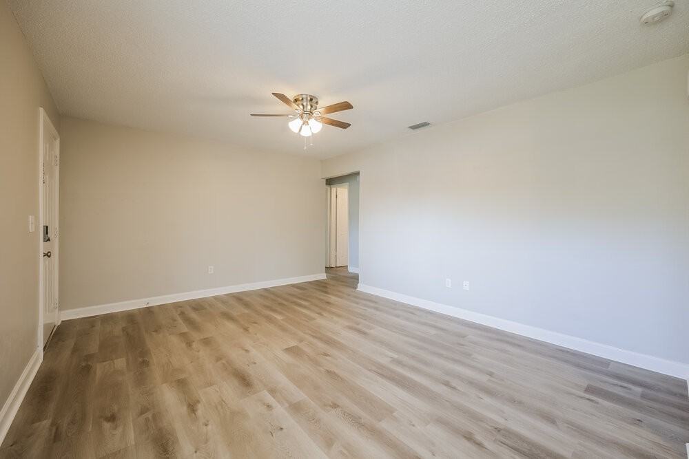 1778 Settler Dr - Photo 3 of 16