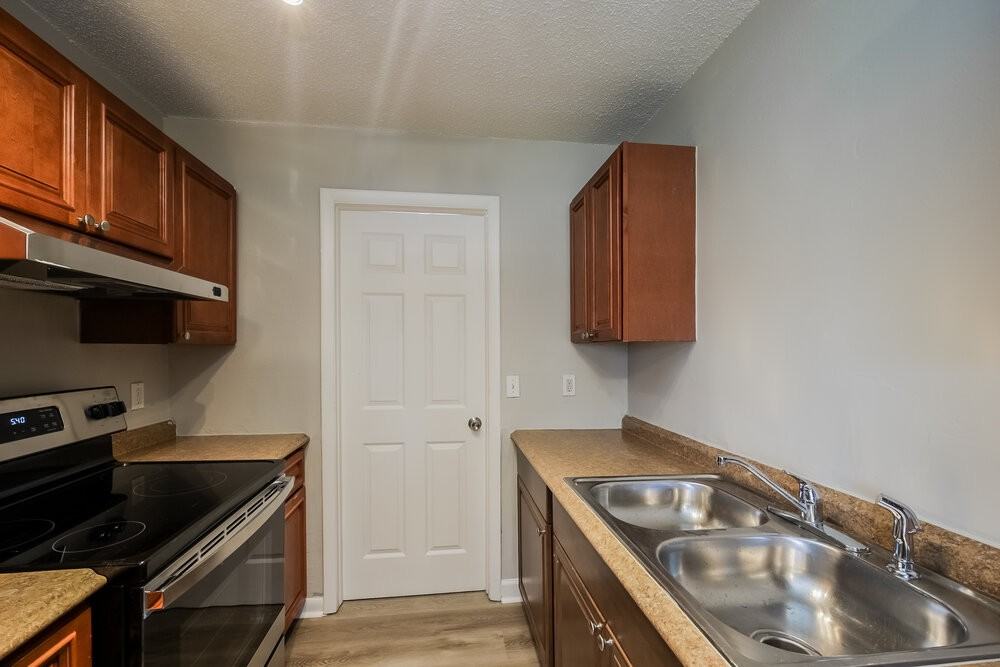 1778 Settler Dr - Photo 6 of 16