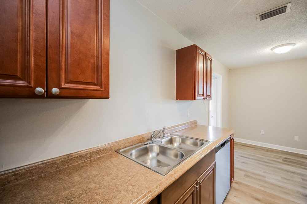 1778 Settler Dr - Photo 7 of 16