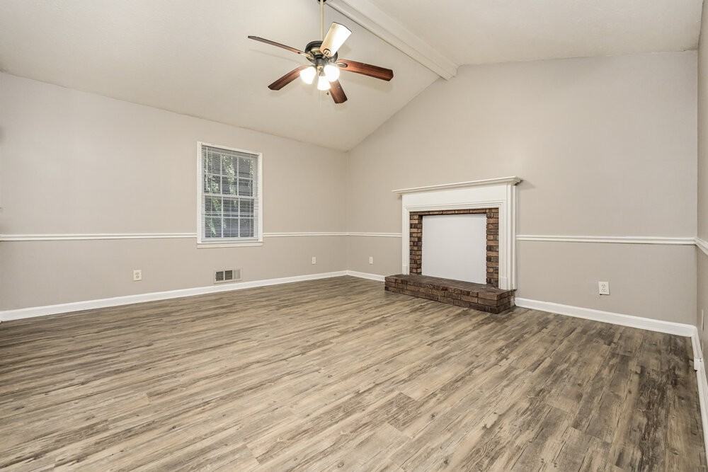 1589 Cherry Hill Ln Sw - Photo 5 of 17