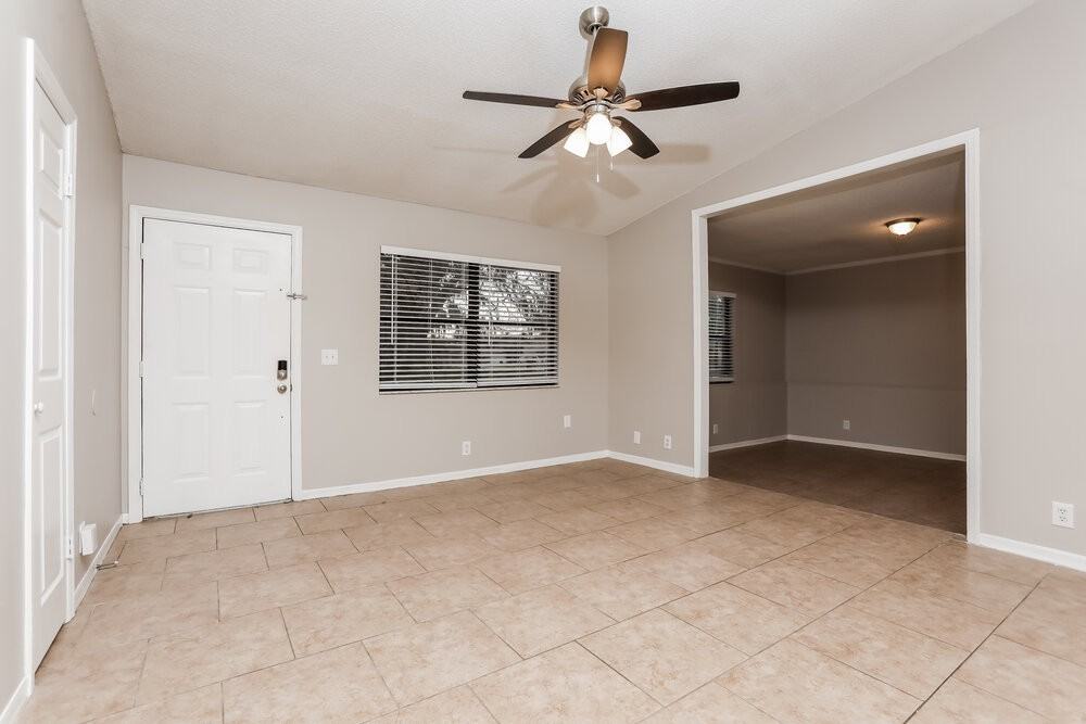 2822 Colfax St - Photo 4 of 16
