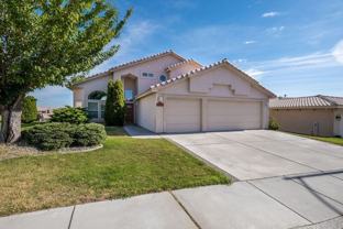 8812 W Rio Grande Ave - Photo 1 of 1